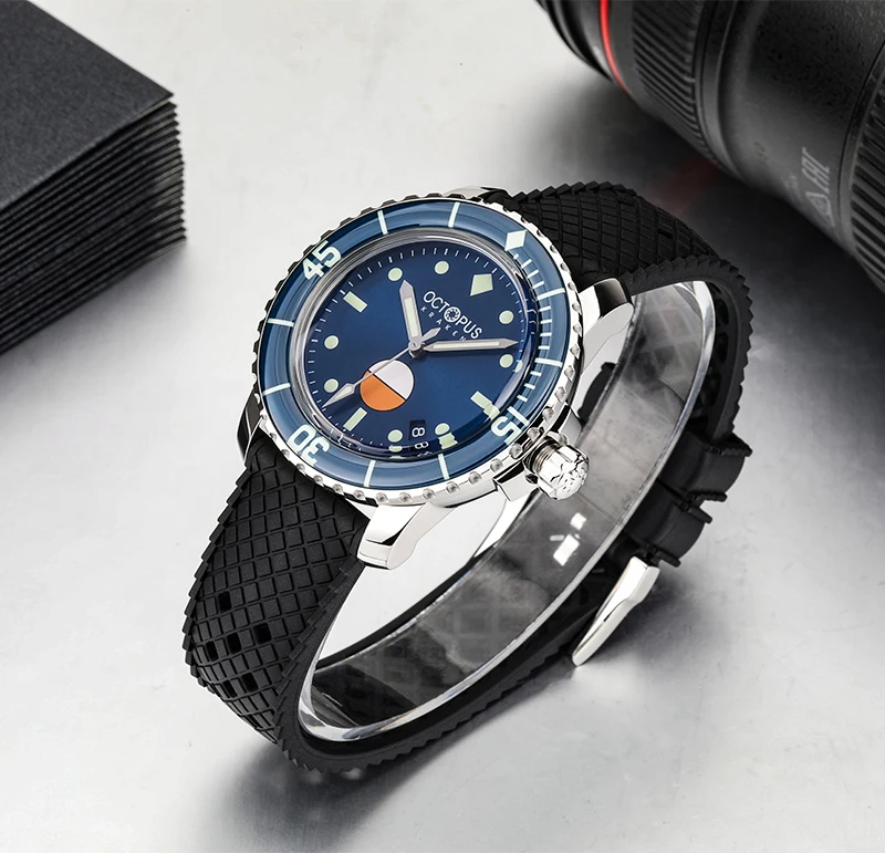 ساعة الأخطبوط كراكن للرجال SW200 حركة ساعة ميكانيكية أوتوماتيكية الياقوت كريستال 300 متر مقاوم للماء ساعة غوص ريترو