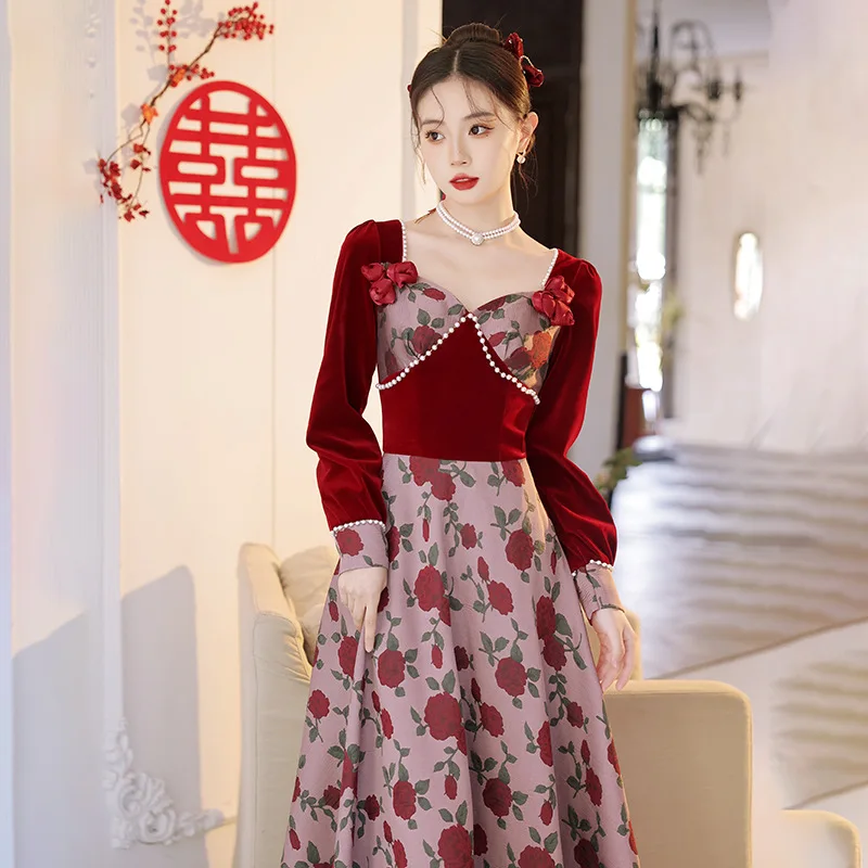 

Bride Burgundy Velvet Rose Print Wedding Dresses Elegant Square Neck Long Sleeve Party Prom Gown Toast Clothing