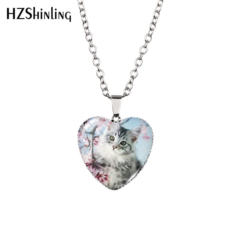 2022 New Cute Animal Flower Pendant Necklace Cat Dog Bird Painting Glass Dome Handmade Jewelry Heart Pendants Gift Women