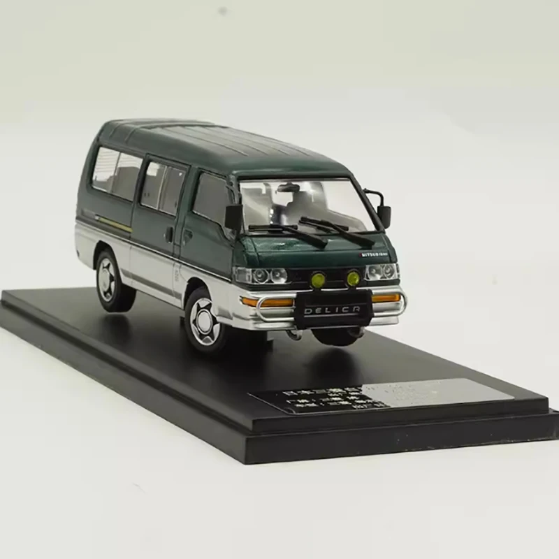 Diecast 1:43 Scale Delica Van Alloy Car Model Finished Product Collection Gift Static Model Simulation Toys Display