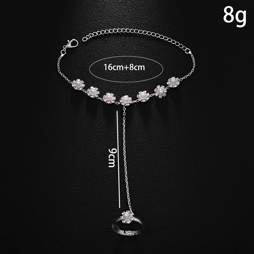 Cross-border hot-selling pearl finger bracelet, simple temperament, diamond-encrusted back chain, fashionable commuter bracelet.