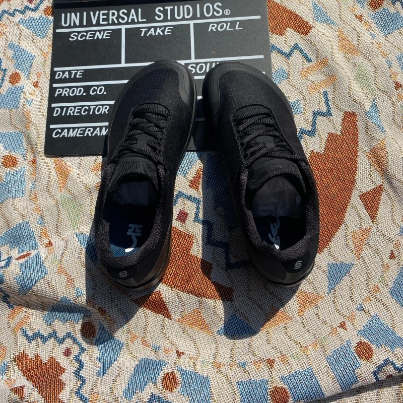 

High cost performance, all black low cut canvas shoes, pure black casual board shoes, large sizes 36-44, optional wide version