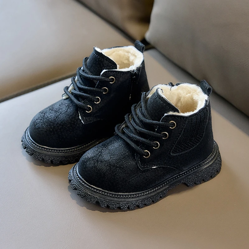 Kinder-Kurzstiefel mit Fleecefutter, rutschfeste weiche Sohle, 2026 Winter Neue Kinder-Kurzstiefel, lässig und trendig – Detail 6