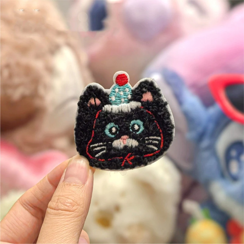 Creative Cartoon Animal Embroidery Patches Friendly Polyester Embroidery Sticker For Notebook Crafts Kids Activity 896C