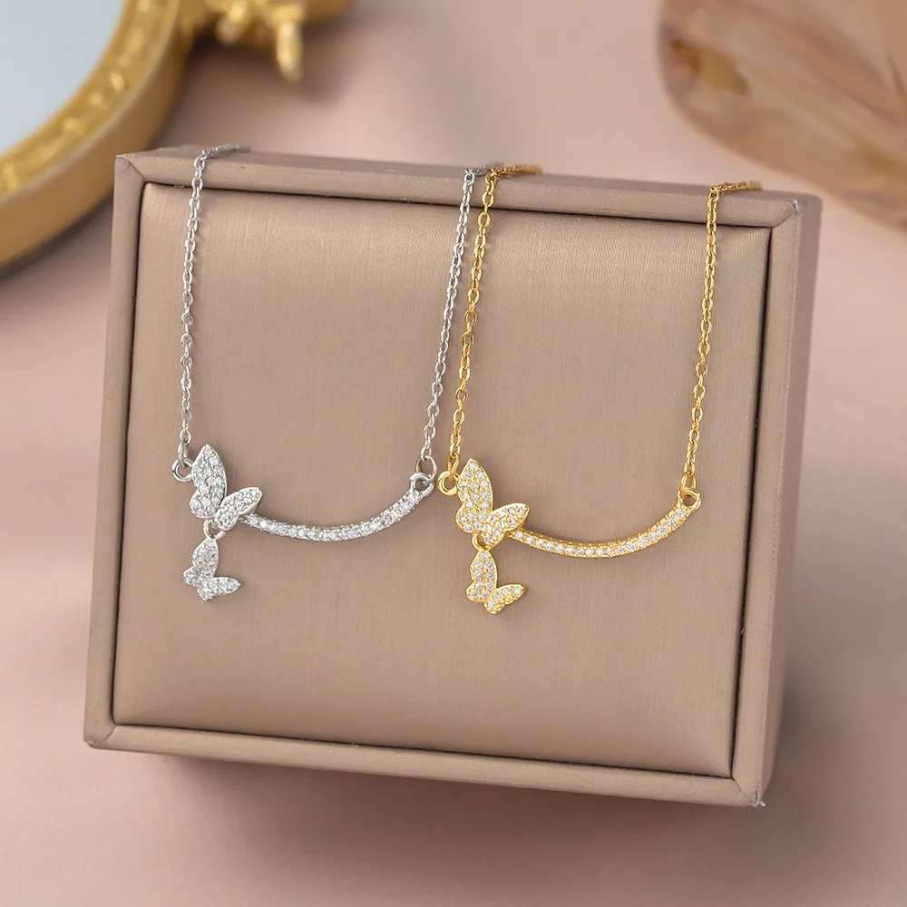 

2pcs/lot Creative Double Disc Love Pendant Necklace Light Luxury Trendy Gold Plated Rhinestone Butterfly