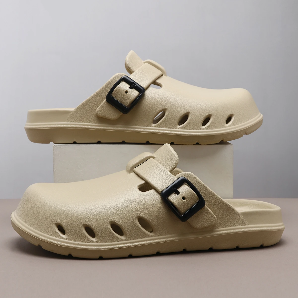 Summer Mens Cover Toes Sandals Men Breathable Soft Rubber Sandals Slippers Lightweight Big Size 46 47