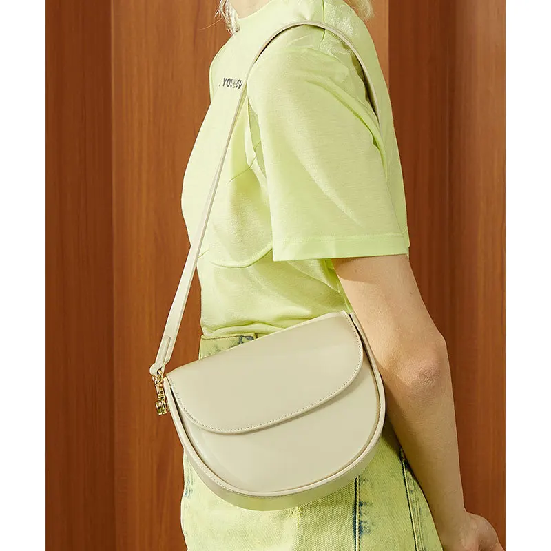 

Saddle High-endclassic And Fashionablesmall Round Bagcan Be One Shoulder Or Versatile Crossbodywith Bags Female Leather Suede