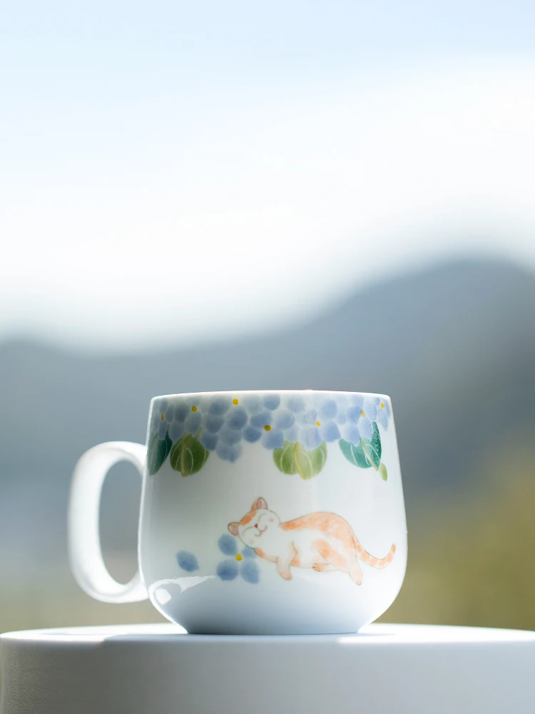 Ceramic Hand-Painted Chrysanthemum Rabbit Cup Deer Design Coffee Mug Female Style Underglaze Color Small High Aesthetic Value...