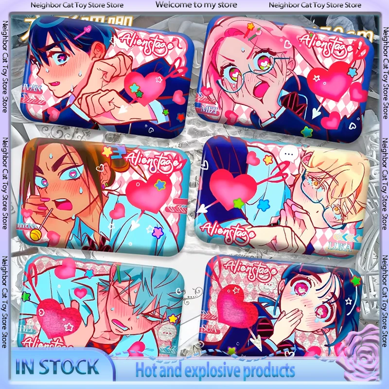 

Alientage Starry Bar Mizi Ivan Tilt Sua Luka Square Grain Аниме Периферийный значок Spot Коллекция Рюкзак Орнамент Подарок на день рождения