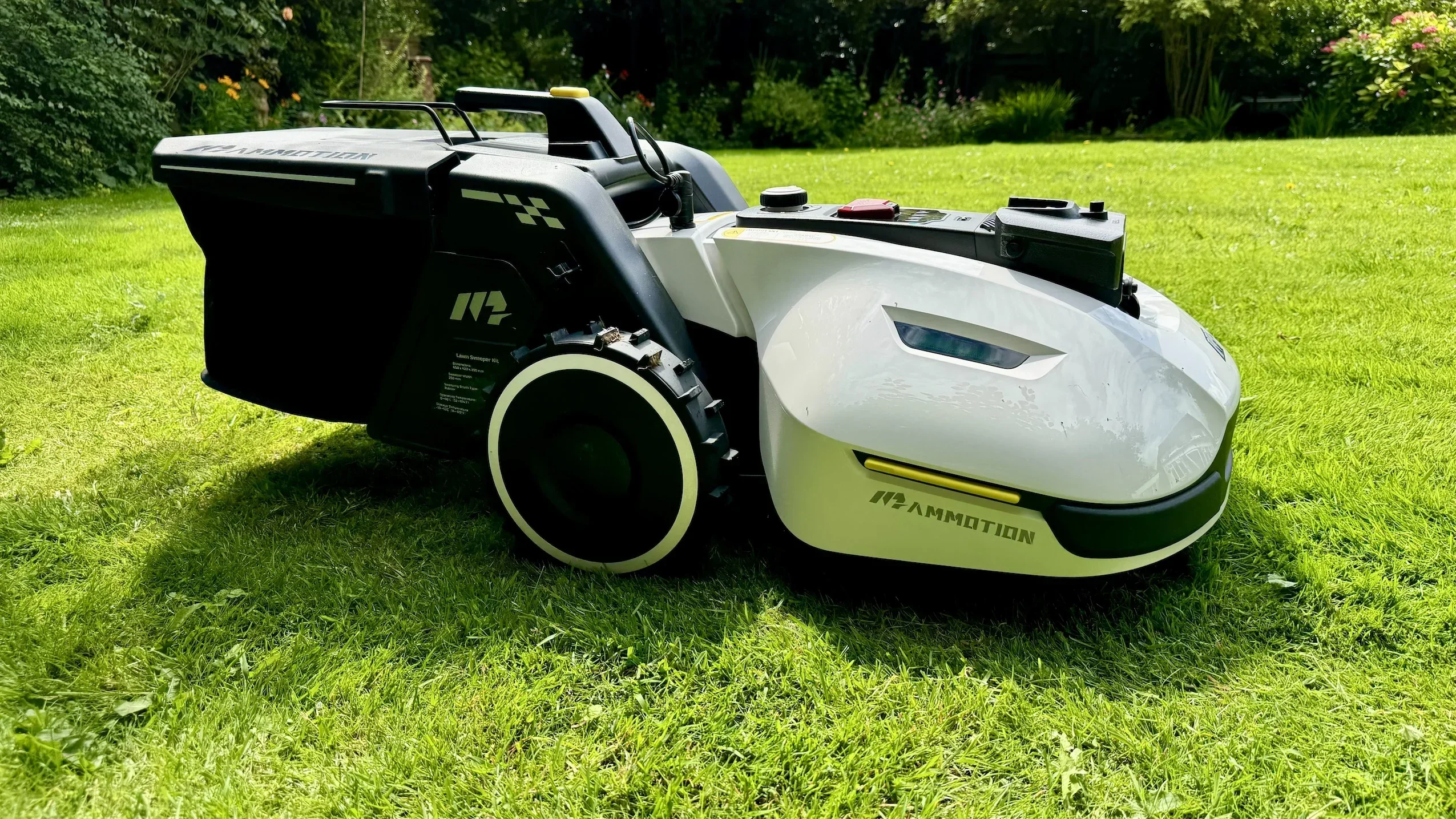 

EXCLUSIVE DISCOUNT QUALITY ON 2025 ECOVACS GOAT A3000 LiDAR Robot Lawn Mower (3/4 Acre)