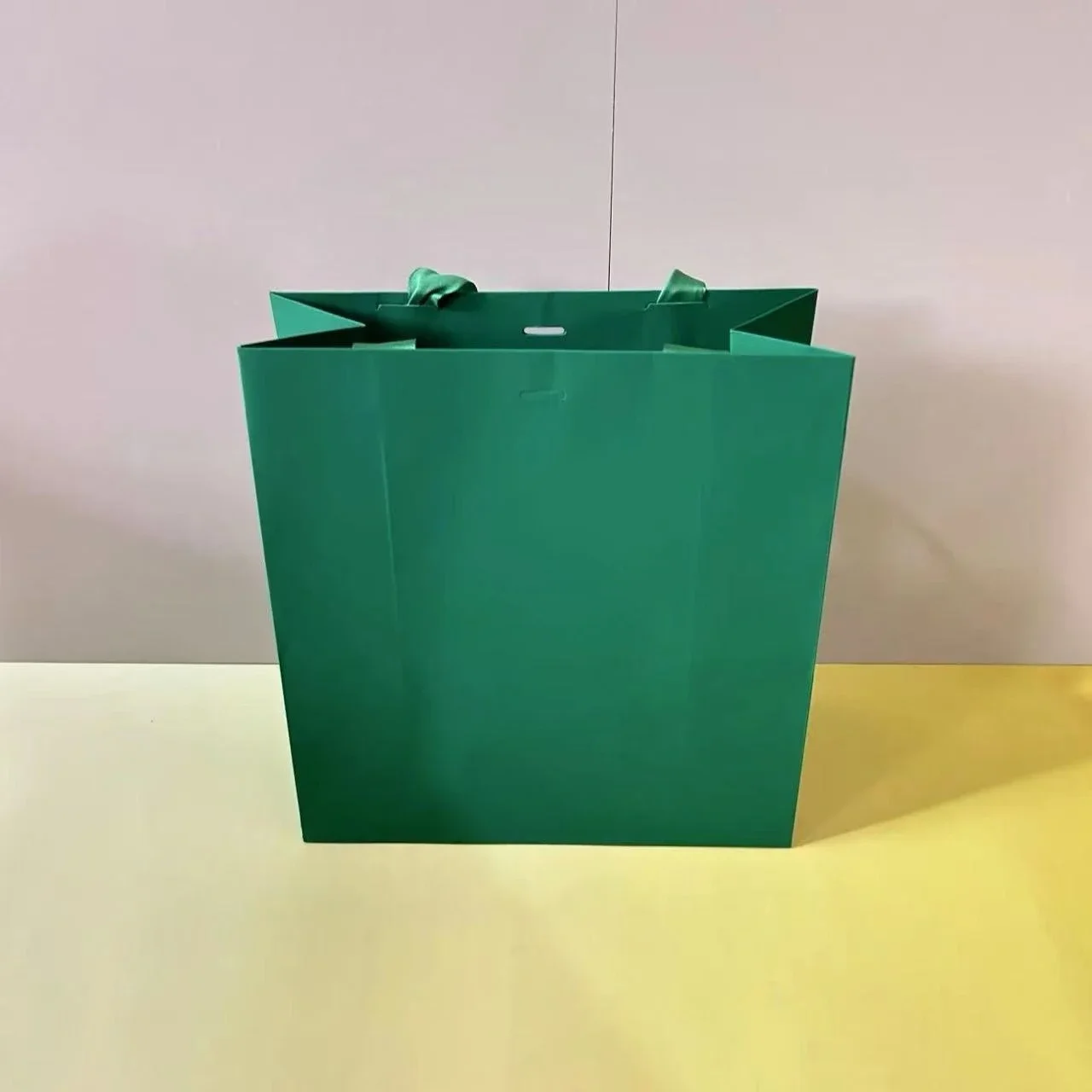 Outil de maquillage de sac cadeau de marque de bonne vente 2025