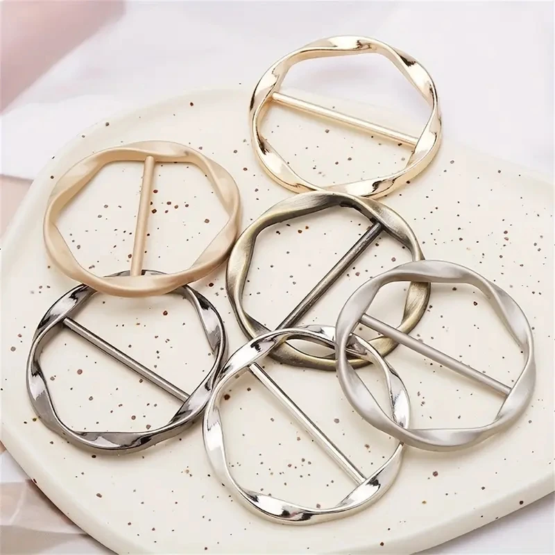 5 Stück einfache modische Metallschnallen, verstellbare T-Shirt-Eckknoten-Schnallen und Schal-Dekor-Verschlüsse für Damen, stilvolle Accessoires – Detail 6