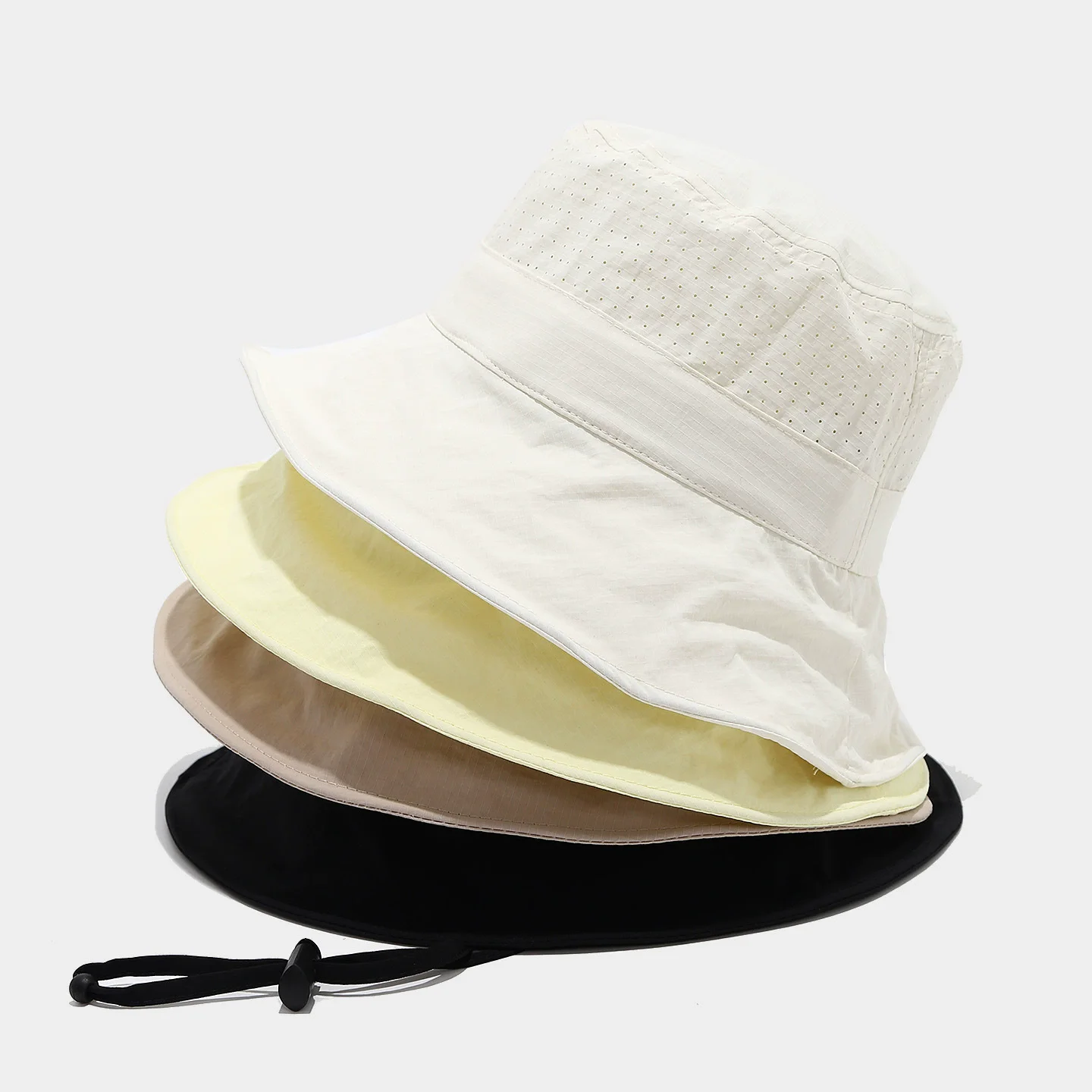 EuropeanFashion Outdoor Wide-Brim Bucket Hat with Windproof Strap for Men and Women Breathable with Perforated Quick Dry Design