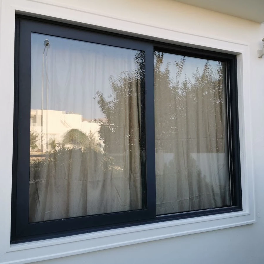 

Новые раздвижные окна из алюминиевого сплава с заводским покрытием: плавное скольжение, водонепроницаемость и звукоизоляция