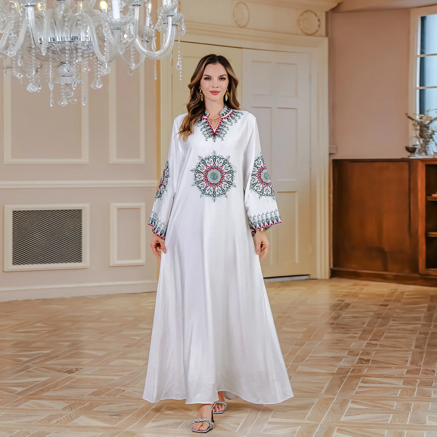 

Embroidered Abayas for Women Muslim Evening Eid Party Dress Kaftan Dubai Turkey Robe Arabic Islam Jalabiya Caftan Marocain Femme