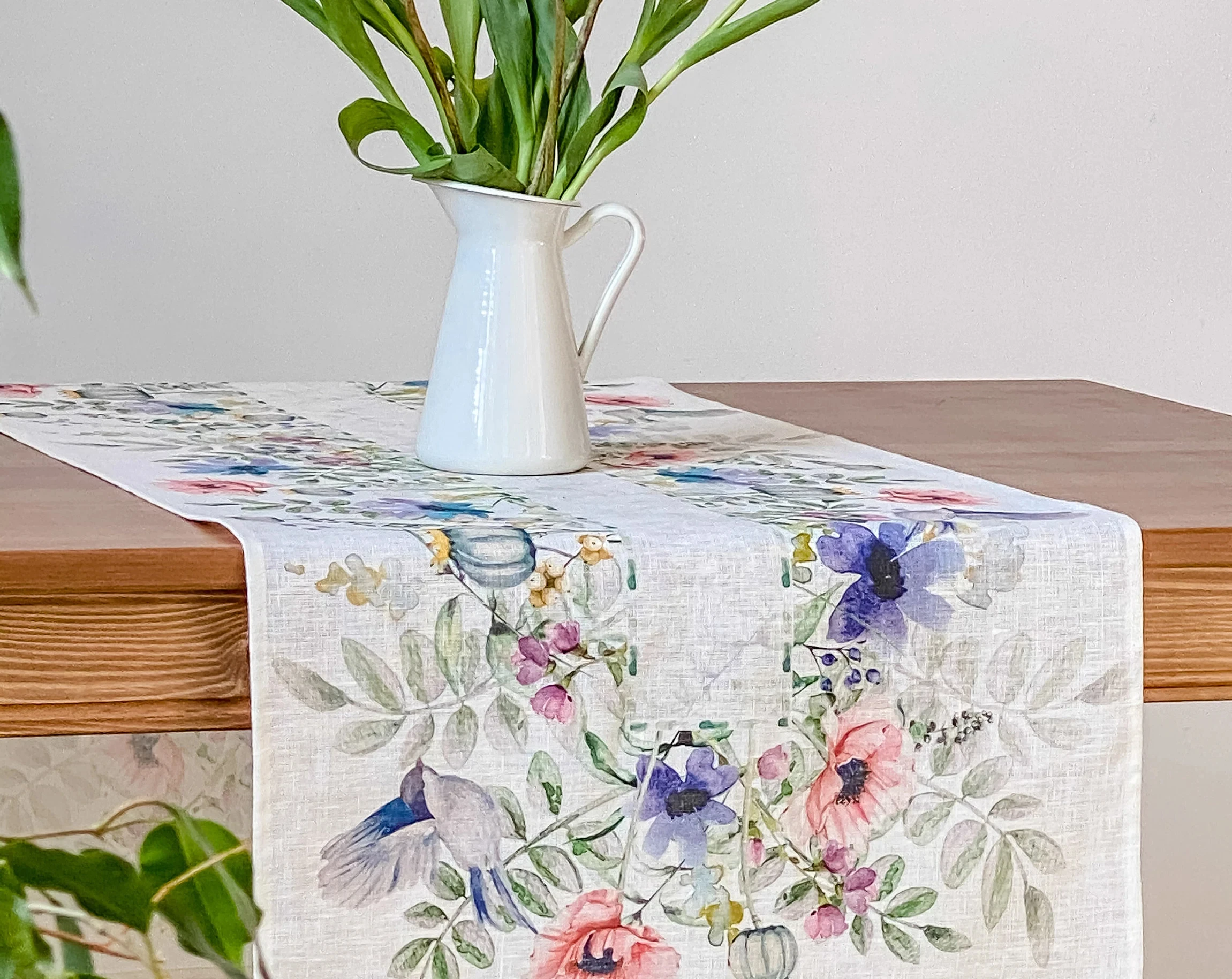 Linen Table Runner Spring Birds and Flowers Print, Elegant Fabric Table Decor for Dining Room Kitchen Wedding Party