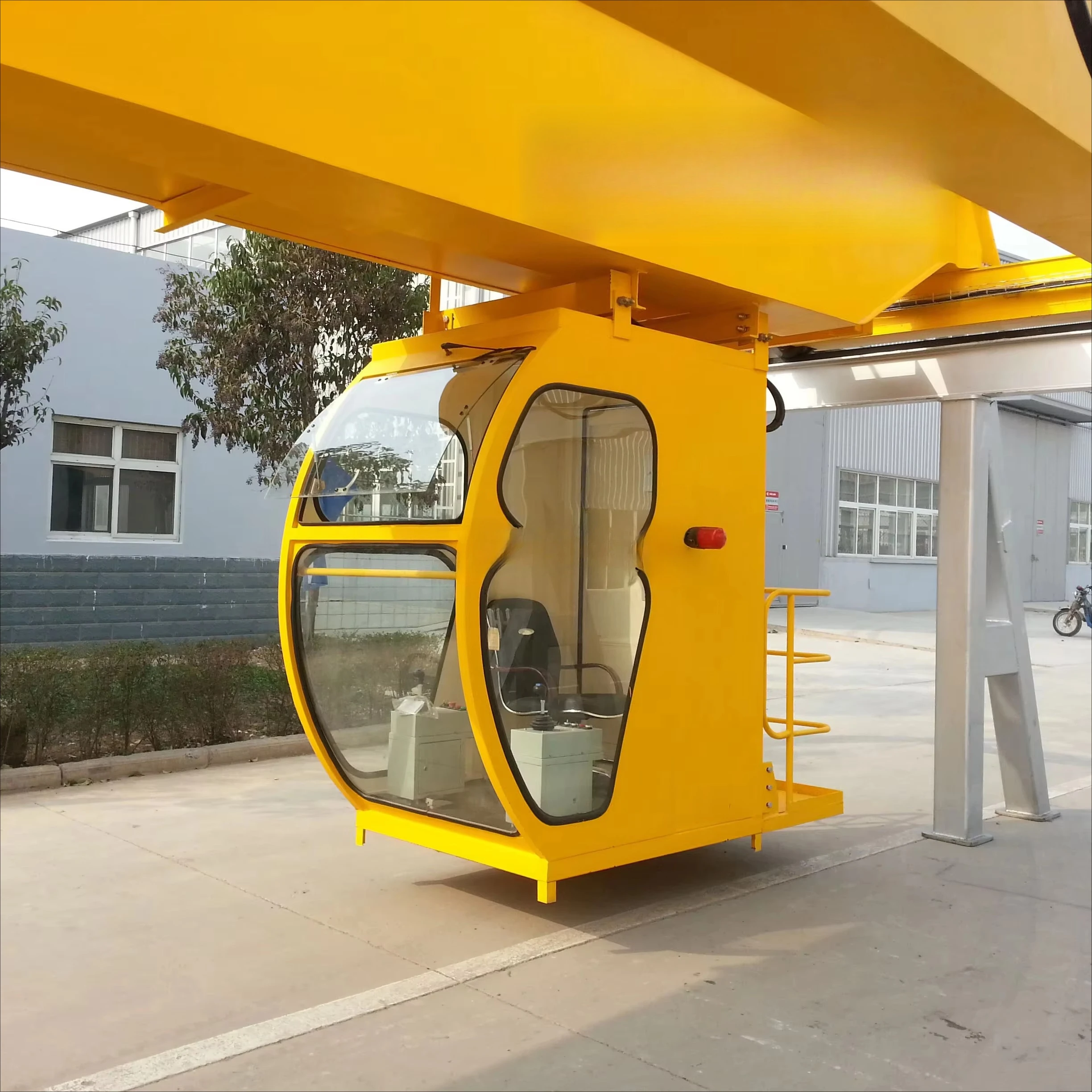 With air Conditioned Joystick Control Console Crane Operator Cabin