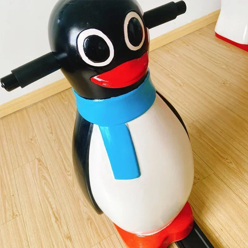 

2023 The Most Popular Commercial Plastic Penguin Ice Skate Helper Skating Assistant Aid