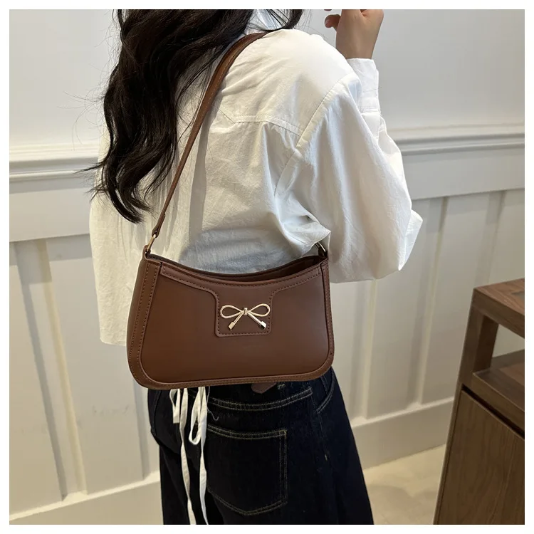 

High Quality and Versatile Armpit Bag Fashionable Handheld Single Shoulder Stylish and Versatile Commuting Bag
