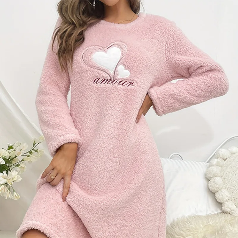 2Pcs/set love facecloth long-sleeved thickened warm women\'s pajamas over the head in the long section of the student nightgown