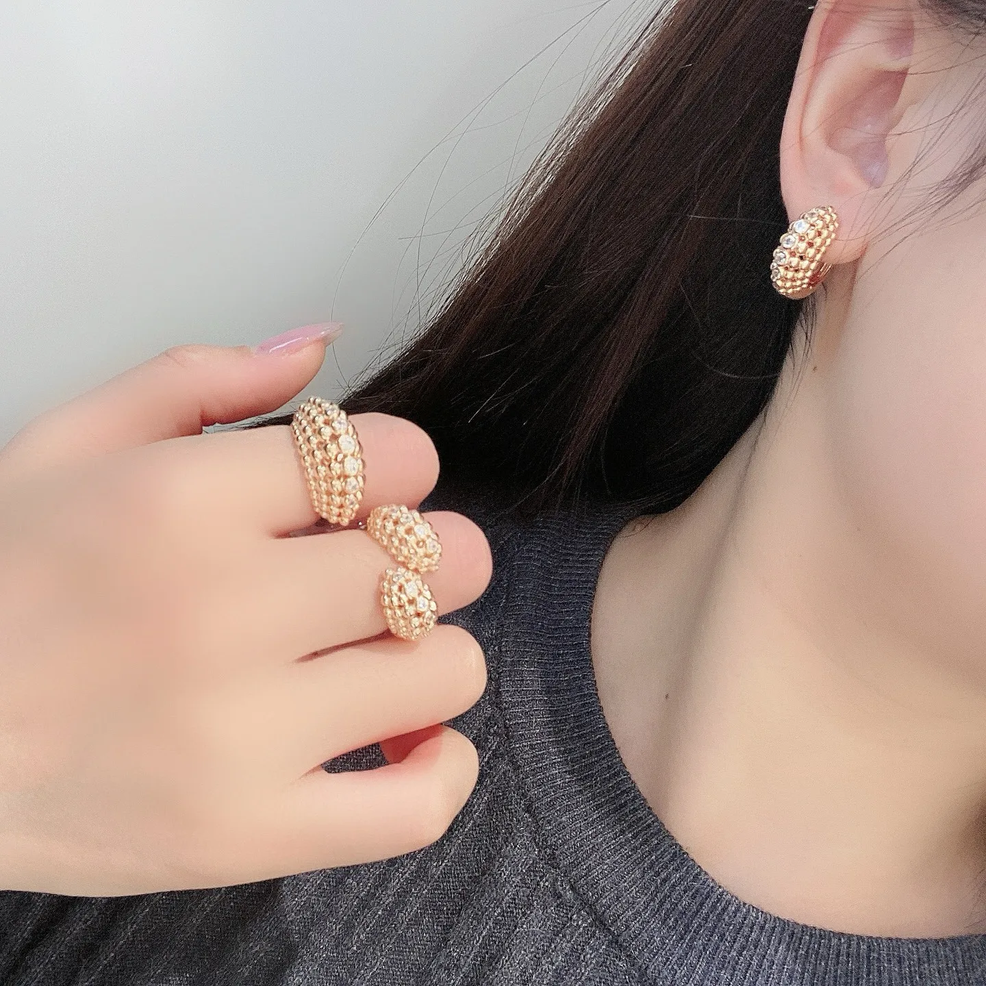 KQDANCE New Italian Trendy Synthetic Zircon Carbon Diamond Round Bead Huggie Hoop Earrings 925 Silver Luxury Jewelry For Women