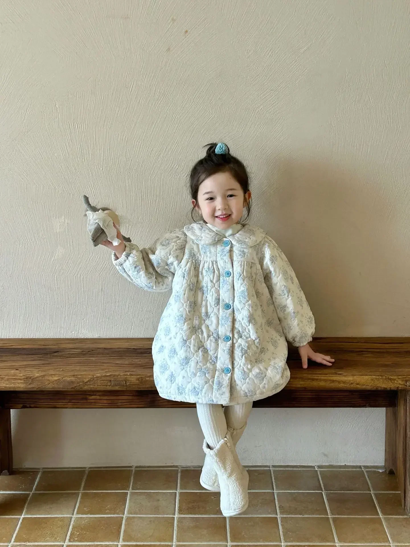 Girls Coat 2024 Winter New Childrens Wear Korean Style Baby Girl Foreign Style Floral Quilted Cotton Cotton Skirt Casual Simple