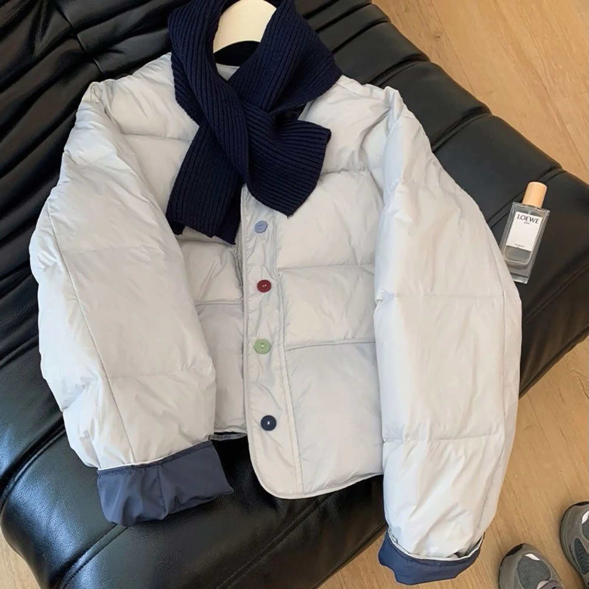 

Хлопковое пальто с шарф-воротником для женщин 2025 — мягкая голубая парка в корейском стиле, укороченная куртка Y2K с цветными блоками, зимняя пуховая куртка свободного покроя