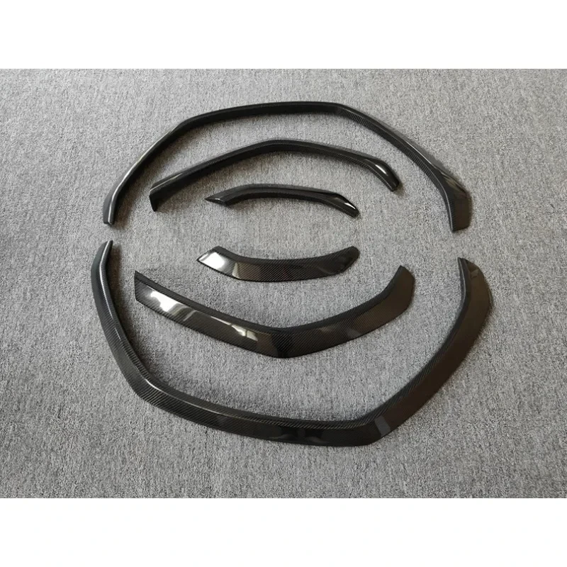 

High Quality Carbon Fiber Wheel Trim Wheel Eyebrow Fender Flares For URUS 2018-2019