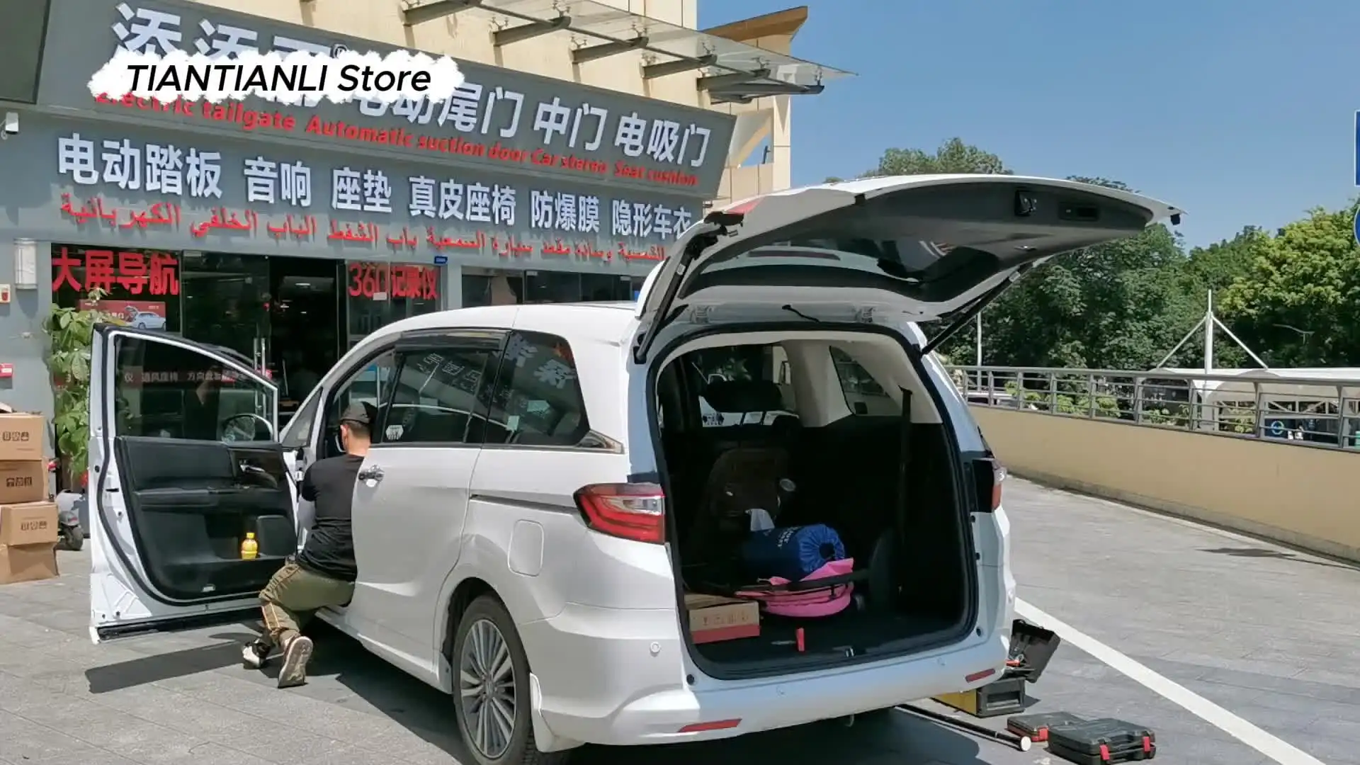 ホンダオデッセイ電動テールゲート改造テールゲート車改造自動リフト