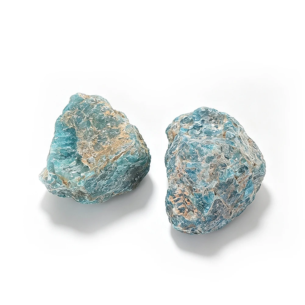 Natürlicher blauer Apatit-Rohstein, Mineralspezimen, unregelmäßiger Kristallfelsen für Heimdekoration, Tischdekoration, Ornament und Sammlerstück. – Detail 2