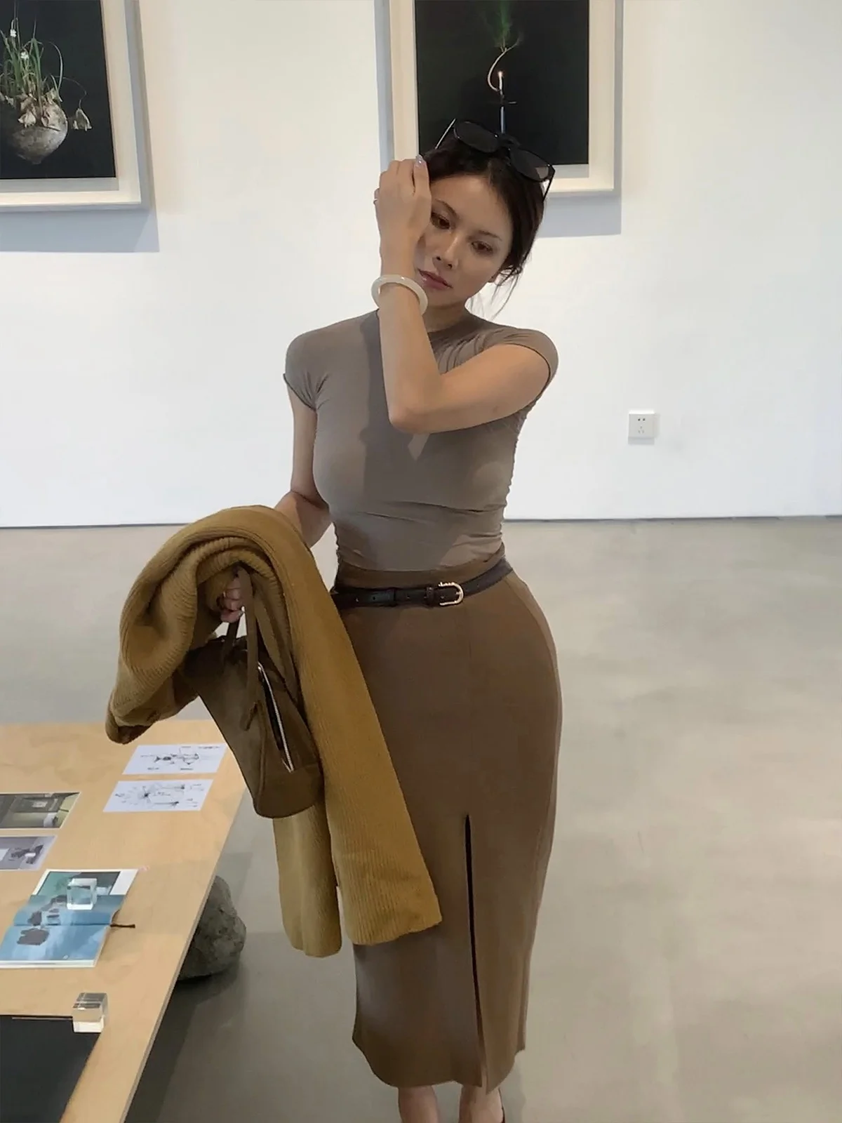 

Ele High Slit Midi Skirt Women's Stretchy Slimming Mid-Length Vintage Sle Autumn Faion by SECRET DINDI