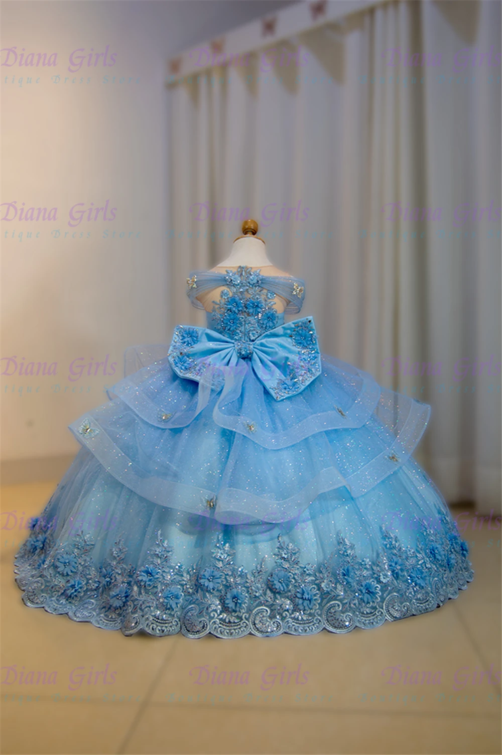 Gorgeous Quality 3D Floral Beading Embroidery Little Princess Flower Girl Dress for Wedding Receptions Holiday Celebrations