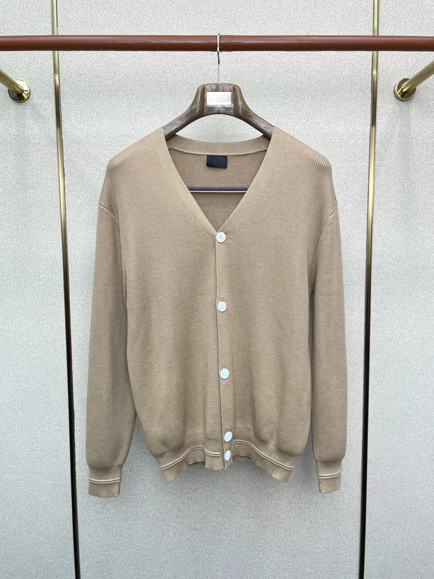 2025 men's casual sweater with super soft and delicate texture, skin friendly and comfortable size m-4XL
