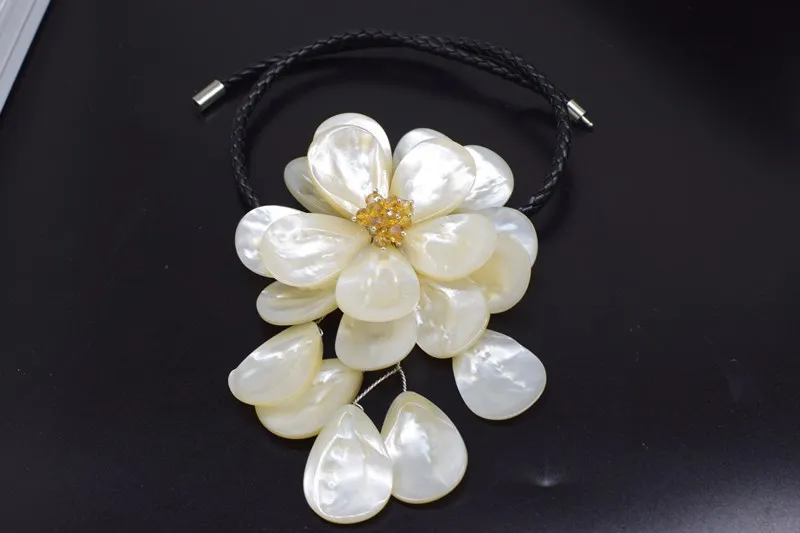 

Sea Shell flower necklace white hand woven woman's wedding Jewelry FPPJ wholesale nature 48cm