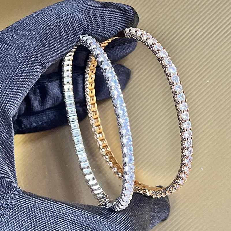 

2025 New 925 Pure Silver Jewelry Women's Fashion Simple Zircon Wedding Design Bracelet Cute Diamond Wedding Party Birthday Gift