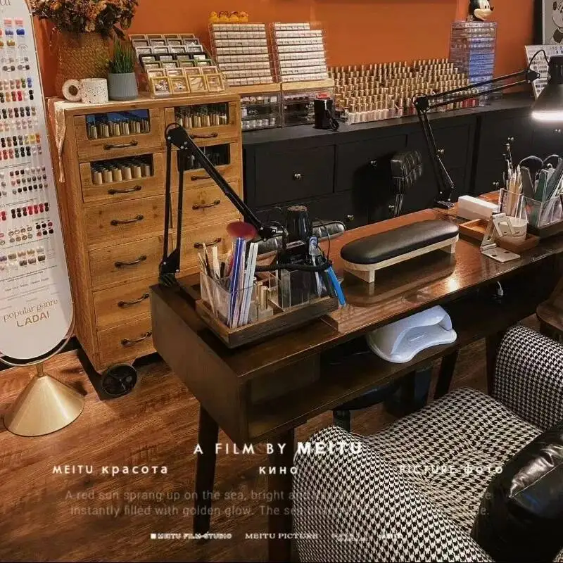 Design European Nail Table Beauty Salon Manicure Style Nail Desk Equipment Professional Mesas Para Manicuristas Salon Furniture