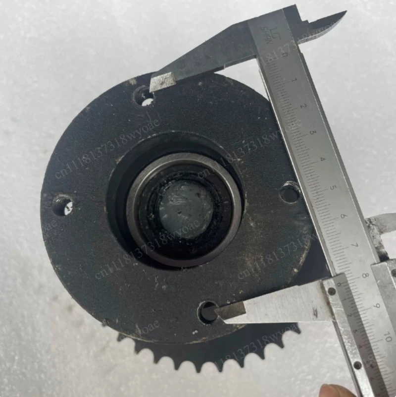 Homemade modified four-wheel motorcycle go-kart accessories Rear axle differential tooth bag sprocket seat