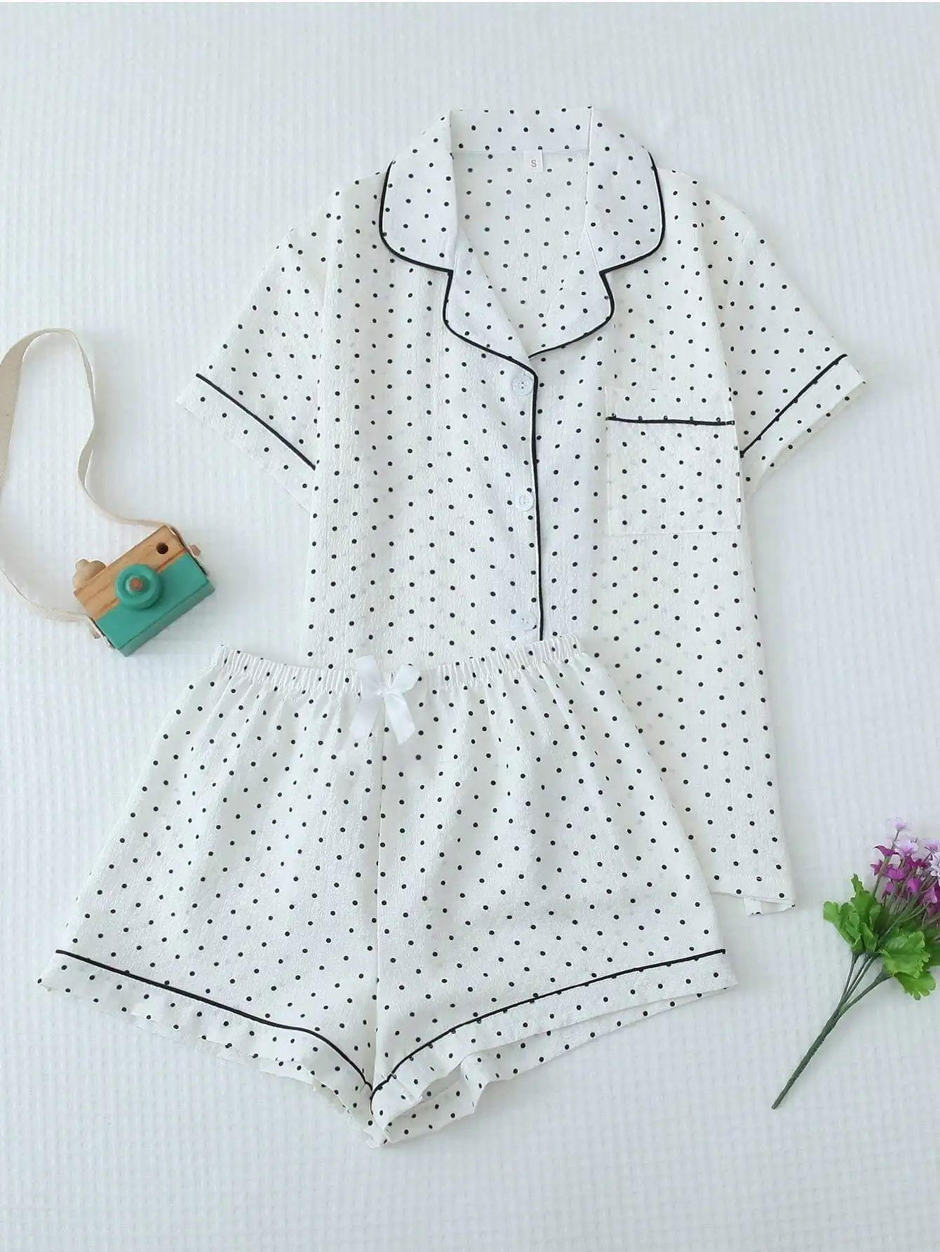 

Women's Polka Dot Pajama Set with Contrast Trim, Button-Down Top & Bowknot Shorts