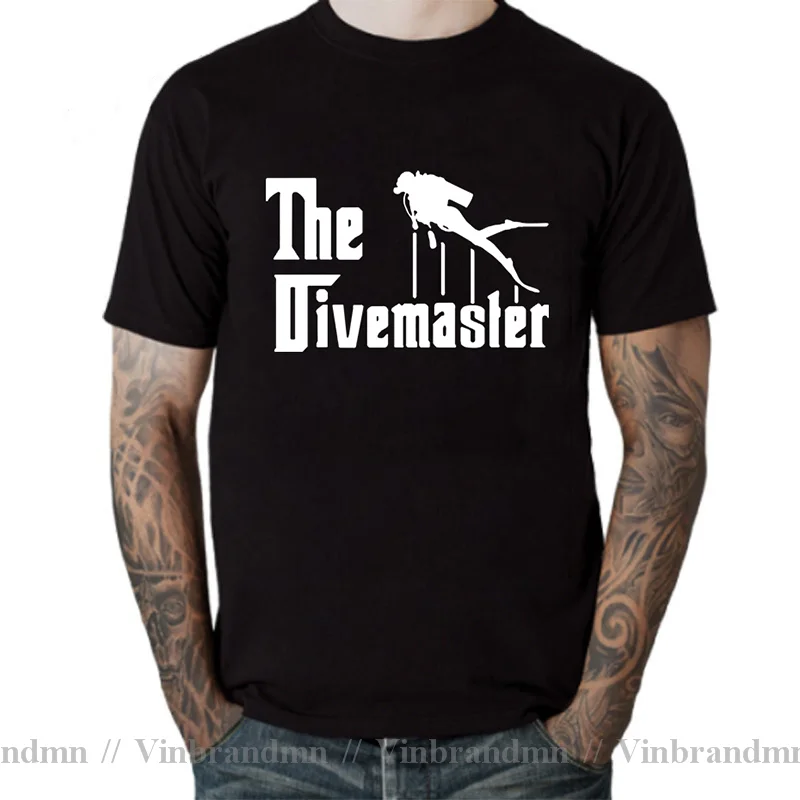 New Summer Beach The Divemaster Dive T Shirt Men O-neck Short Sleeve Cotton Scuba Diver T-shirts Man Scuba Dive Master Clothing