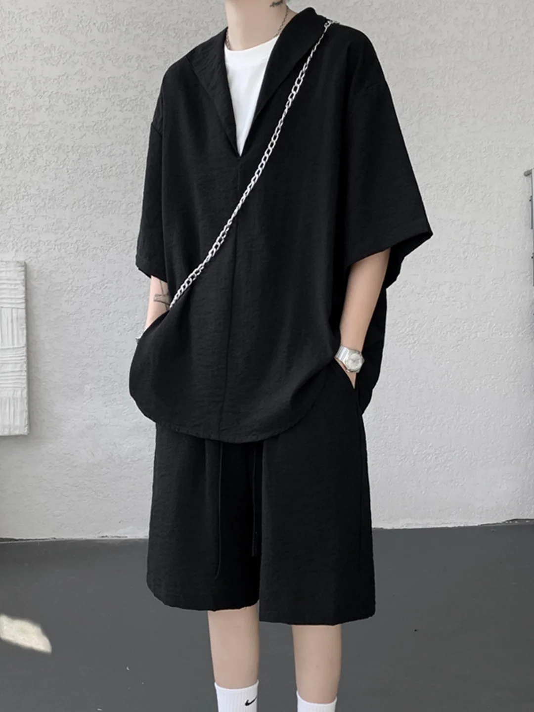 Fake Two-piece V-neck Short-sleeved Boys Casual Linen Suit Large Size Five-point Shorts Two-piece Set Men's Summer view 3
