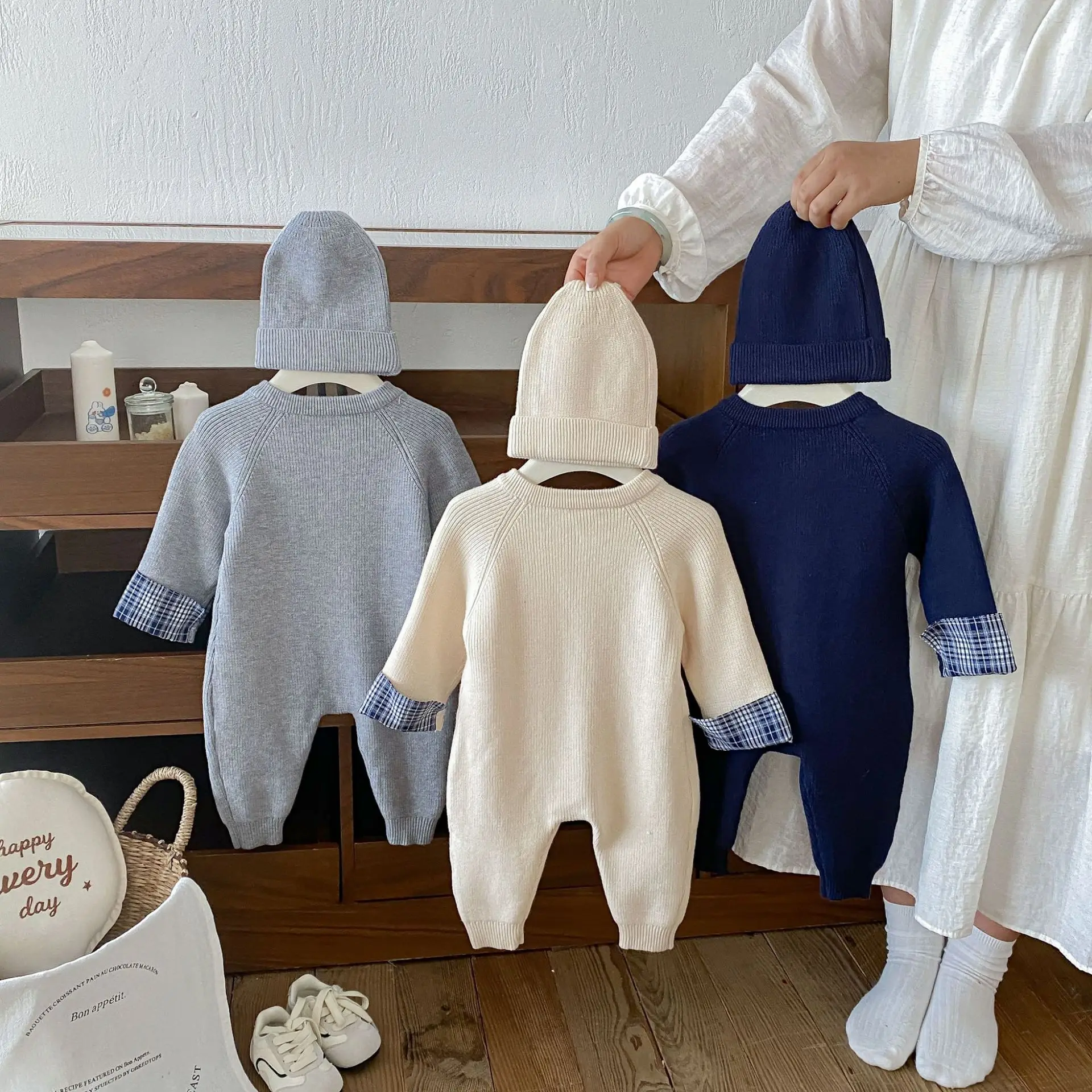 Ins Korean Version Autumn Baby Long Sleeved Knitted Hooded Jumpsuit for Men and Women, Baby Sausage Dog Outdoor Climbing Clothes