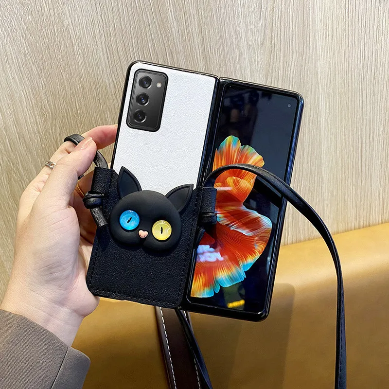 

Модный кожаный чехол с длинным ремешком и слотом для карт с мультяшным котом для Samsung Galaxy Z Fold 6, 5, 4, 3, 2, 5G, противоударный чехол
