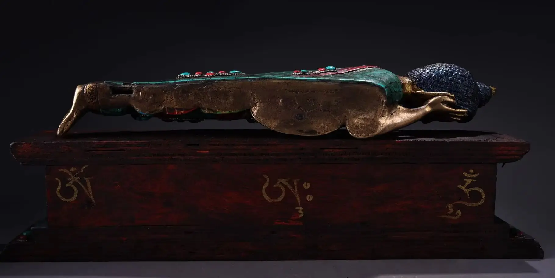 Tibetan Collection Old Bronze Outline in gold Mosaic Gem Turquoise Sleeping Shakyamuni Buddha Meditation