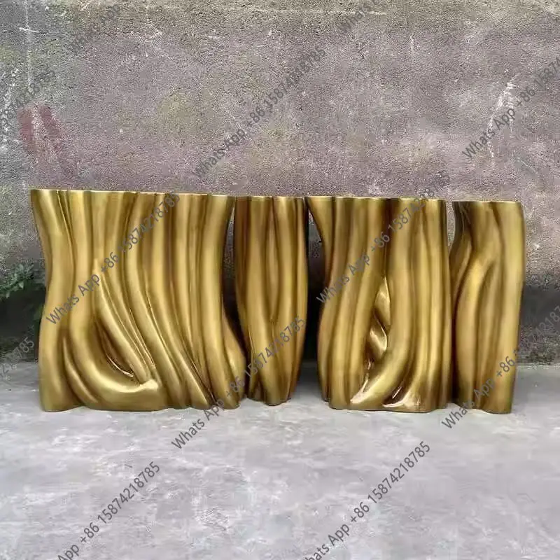ADesigner Light Luxury Fiberglass Special-shaped Entrance Model Room Sales Office Art Decoration Strip Case End View Table