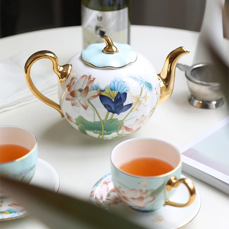 

Bone China Aftermoon Tea Cup And Saucer Fashion Gift Porcelain Coffee Mugs Beautiful Flower Xicaras Porcelana Kitchen Coffeeware