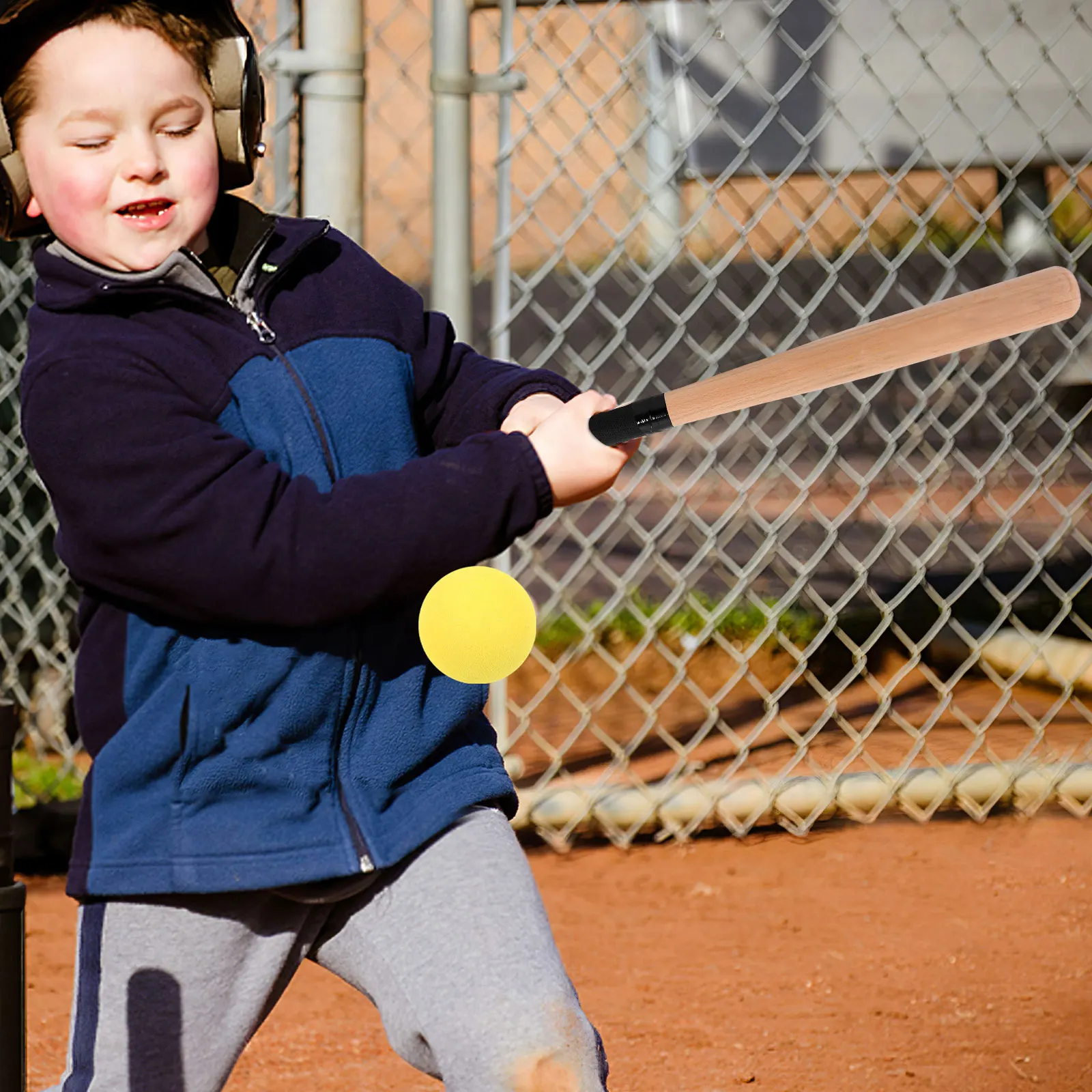 

Sturdy Wood Baseball Bat One Piece Design Enhances Lightweight Training Bat for Skill Development