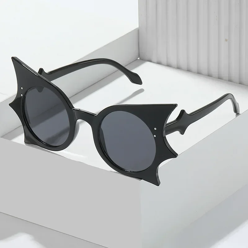 Women Men Bat Eyewear Festival Hip Hop Funny Eyeglasses Vintage Halloween Sunglasses Outdoor Sun Glasses UV400 Party Decoration