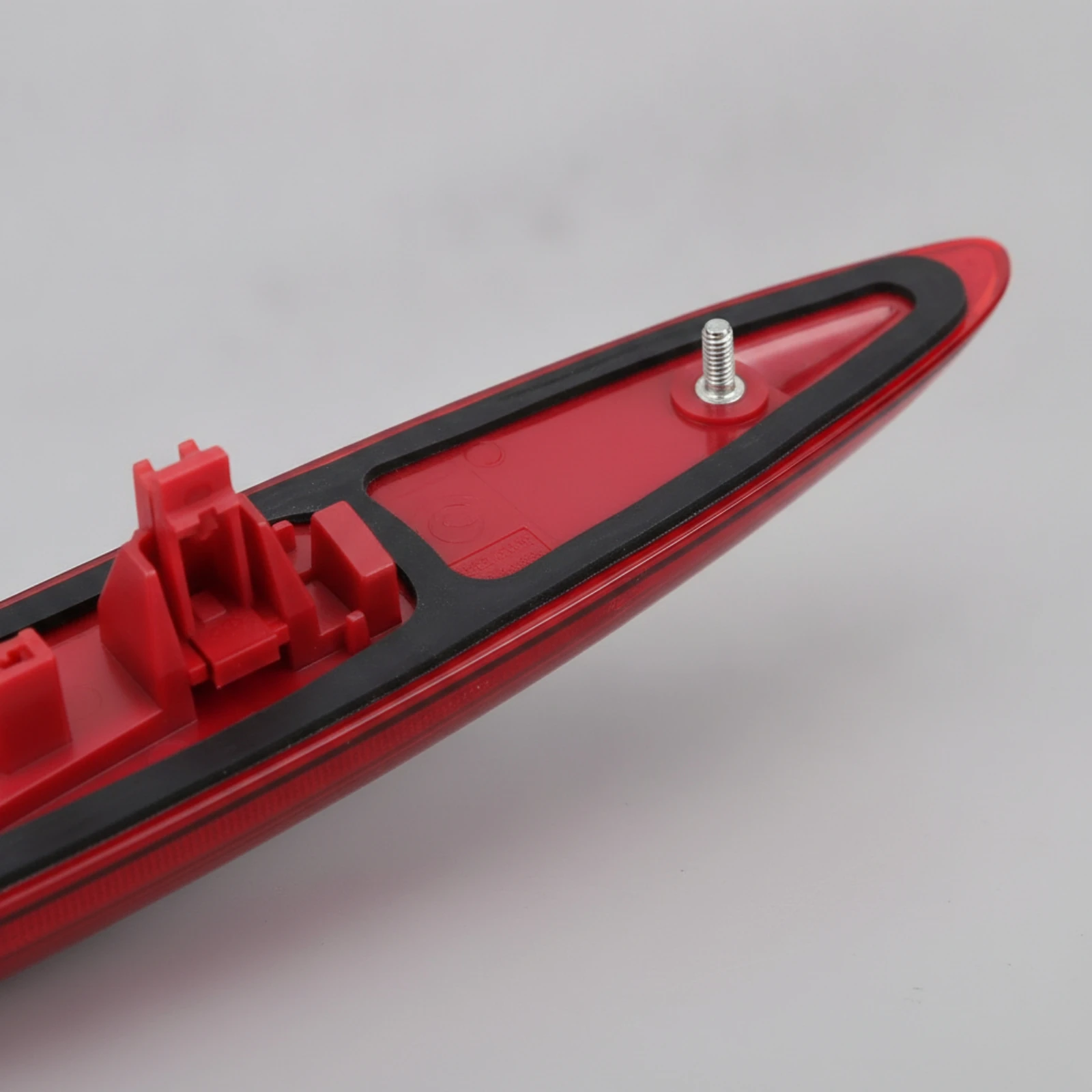 Roof-Mounted Stop Light Direct-Fit Third Brake Lamp for DIY Mechanics