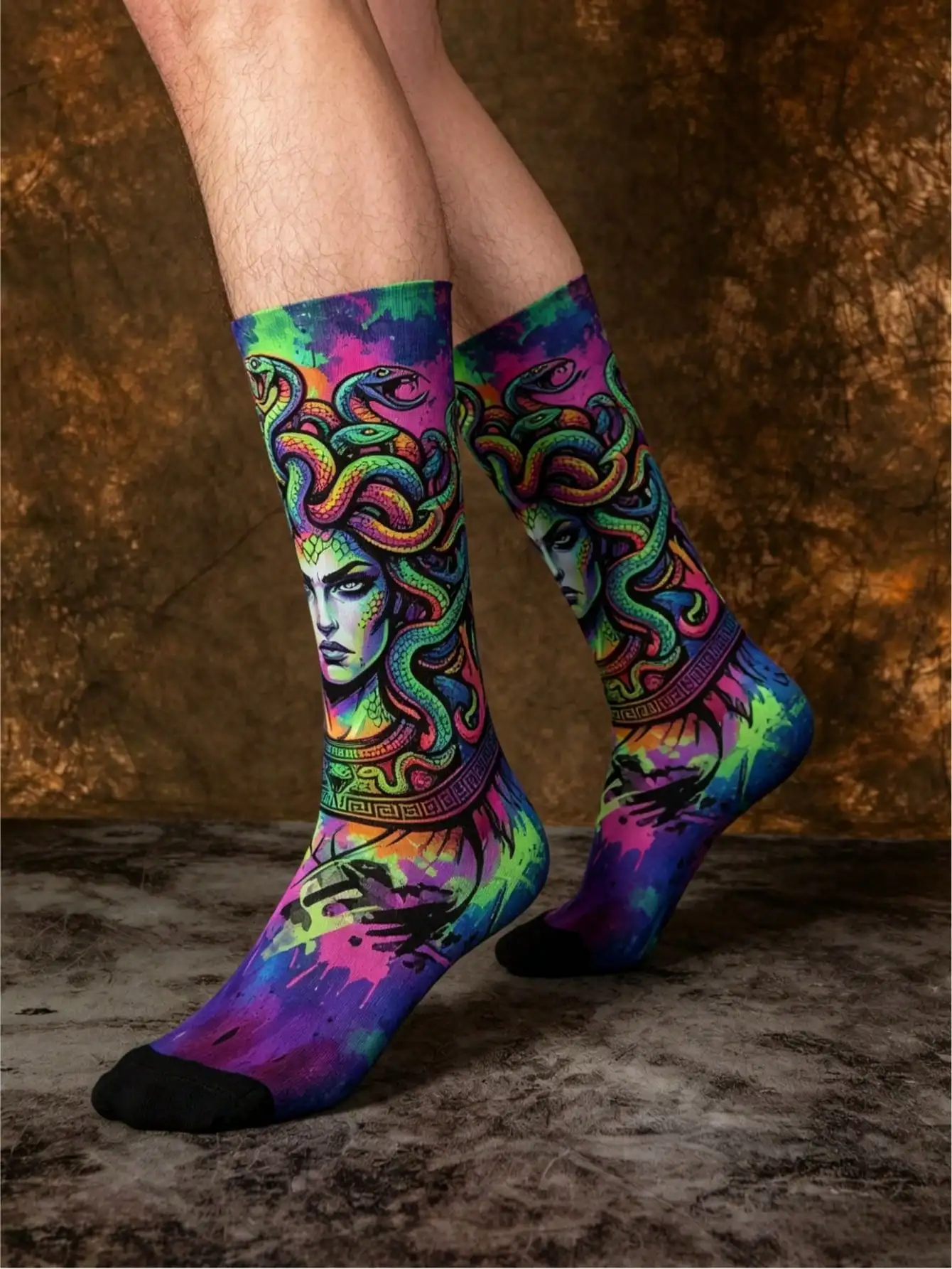 1 Pair of Unisex Medusa Pattern Mid-Calf Socks, Neon Gradient Graffiti Style Breathable Summer Mid-Calf Socks, Retro Mythological Elements Trendy Socks