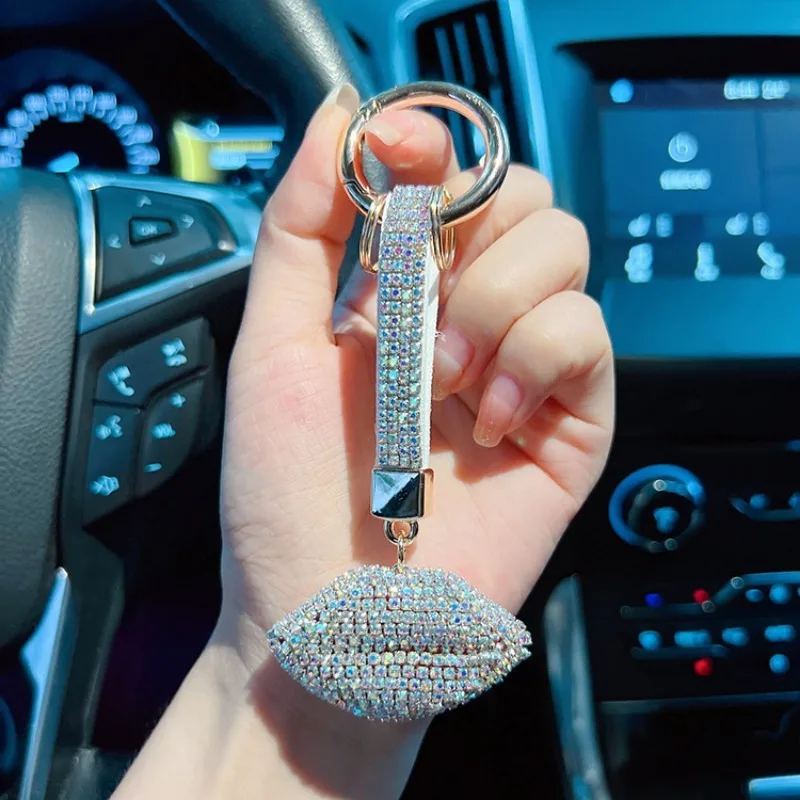 Full Diamond Lip Car Keychain Personalized Handmade Red Lip Keychain Exquisite Fashion Bag Pendant for Women